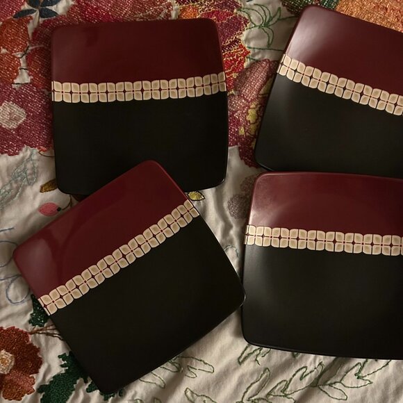 Pfaltzgraff Eastside Collection 9" x 9" Plates (Four Plates) - Picture 2 of 6